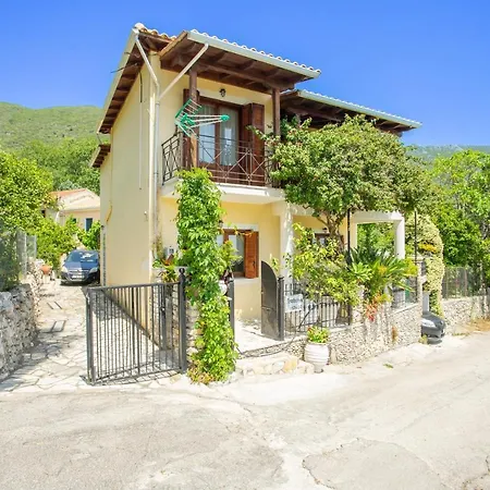 Дом отдыха Traditional Family Southern Lefkada Sivros